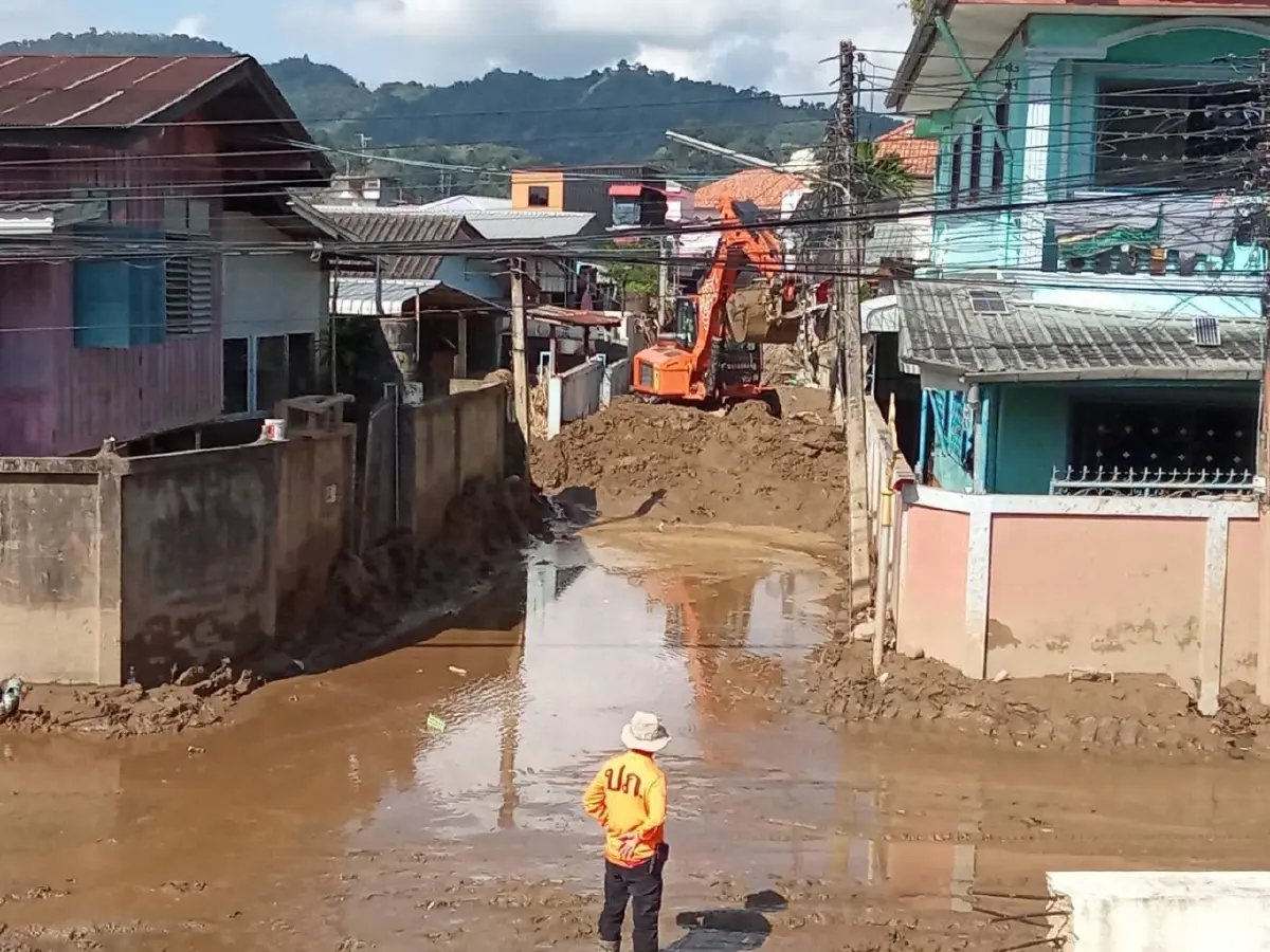 GISTDA เผยภาพดาวเทียมสาเหตุดินโคลนถล่มแม่สาย