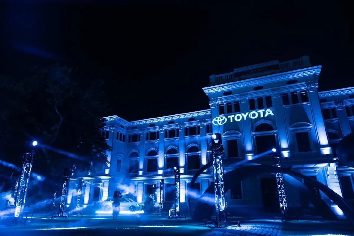 ปักหมุดเดินชมงาน Awakening Bangkok 2024 เทศกาลแสงไฟและศิลปะดิจิทัล