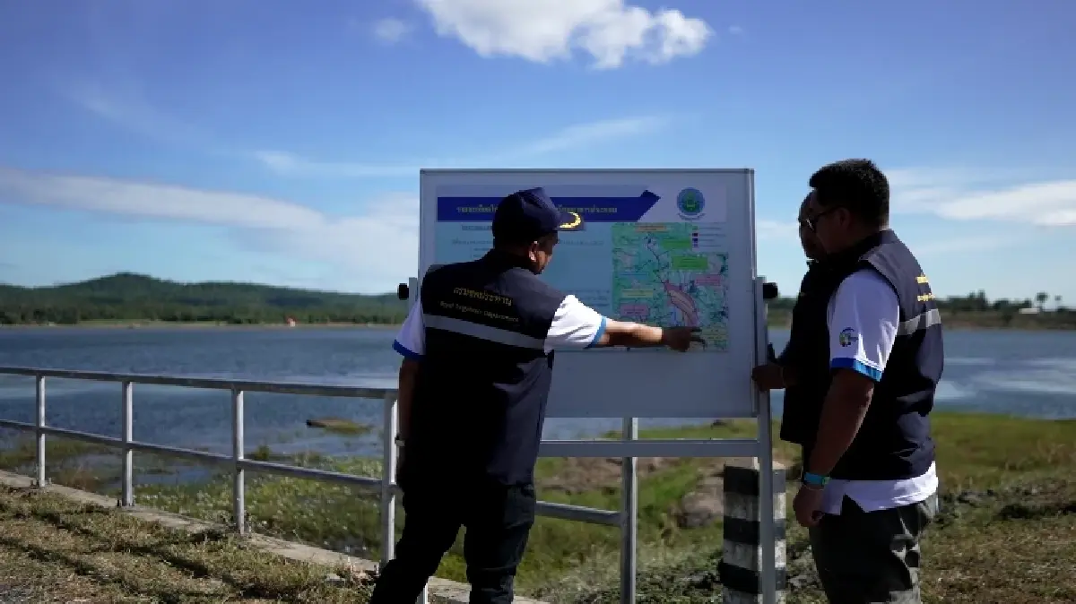 โครงการขุดลอกอ่างเก็บน้ำห้วยโพง (ตอนบน) ตำบลศรีแก้ว อำเภอเลิงนกทา จังหวัดยโสธร