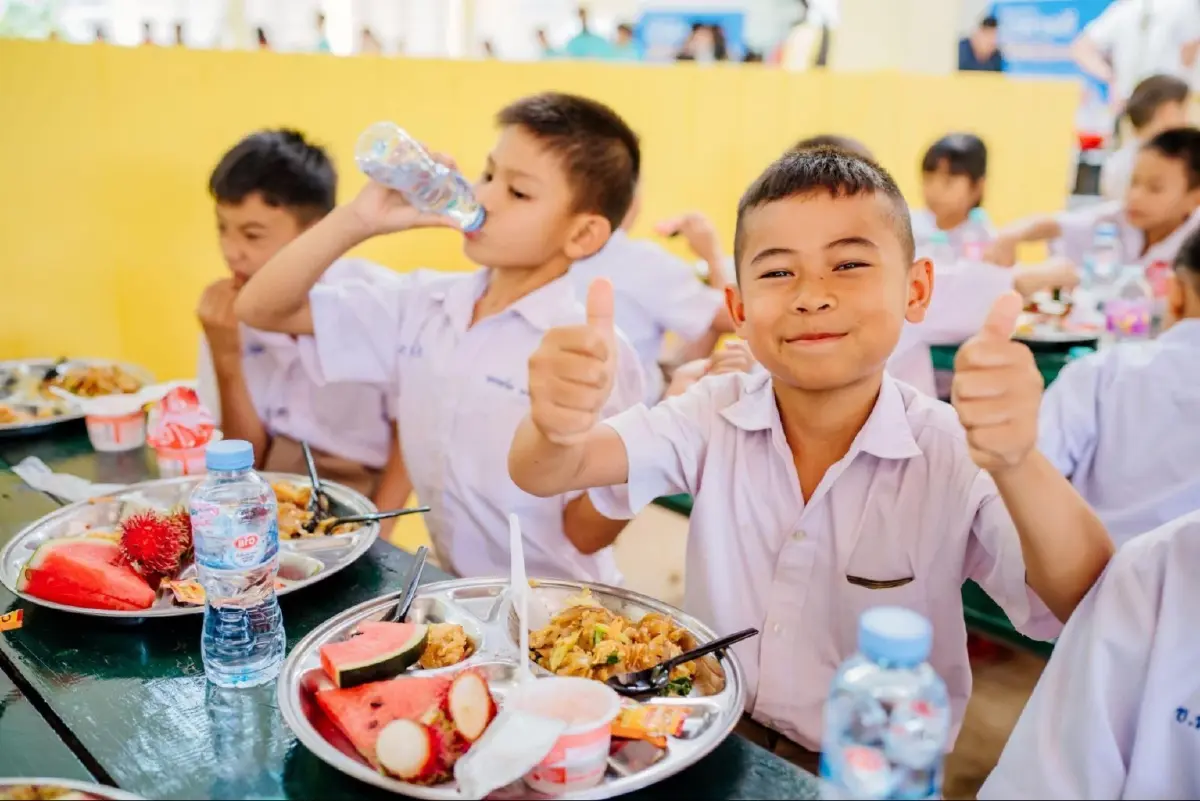 ซีพี แอ็กซ์ตร้า เดินหน้าโครงการ “อาหารดีพี่ให้น้อง” ต่อเนื่อง ส่งมอบอาหารกลางวันกว่า 3 ล้านมื้อต่อปี ส่งเสริมโภชนาการที่ดีให้กับเยาวชนไทย