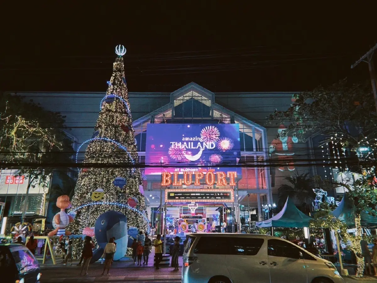 ททท. เปิด 'Amazing Celebration 2025' โชว์ Illumination ที่บลูพอร์ต หัวหิน