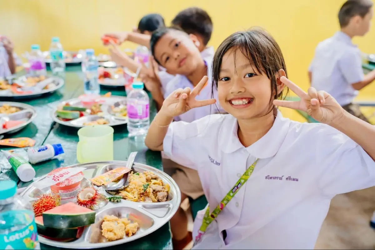 ซีพี แอ็กซ์ตร้า เดินหน้าโครงการ “อาหารดีพี่ให้น้อง” ต่อเนื่อง ส่งมอบอาหารกลางวันกว่า 3 ล้านมื้อต่อปี ส่งเสริมโภชนาการที่ดีให้กับเยาวชนไทย