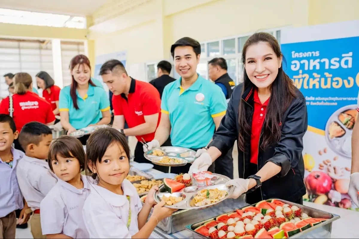 ซีพี แอ็กซ์ตร้า เดินหน้าโครงการ “อาหารดีพี่ให้น้อง” ต่อเนื่อง ส่งมอบอาหารกลางวันกว่า 3 ล้านมื้อต่อปี ส่งเสริมโภชนาการที่ดีให้กับเยาวชนไทย