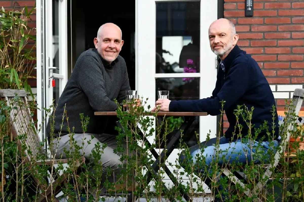 เกอร์ท คาสทีล ( Gert Kasteel ) และ ดอล์ฟ ปาสเกอร์ ( Dolf Pasker ) 