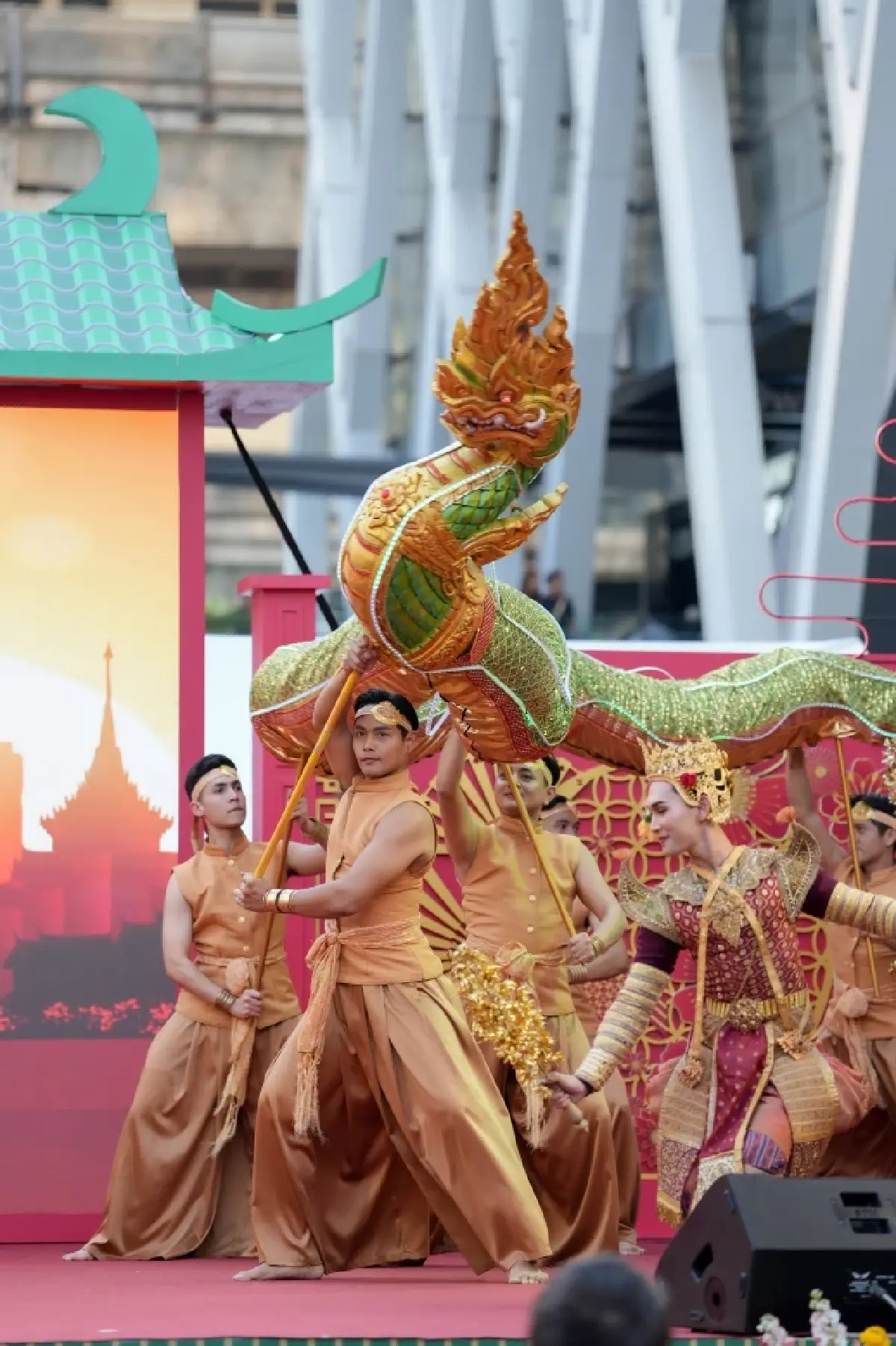 Central World จัดใหญ่ตรุษจีน 68 ผสานการแสดงไทย-จีน 3 มณฑล ฉลองสัมพันธ์ 50 ปี