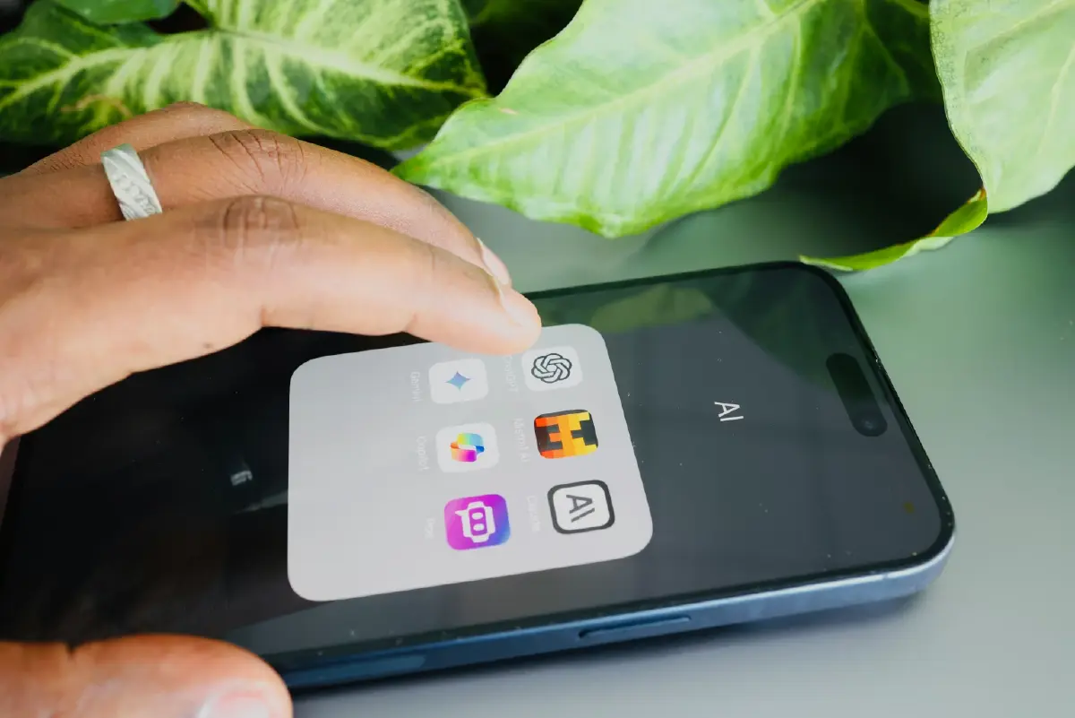 ลือ! OpenAI ซุ่มทำ Gadget "ChatGPT" อุปกรณ์ AI พกพา สั่งงานด้วยเสียง