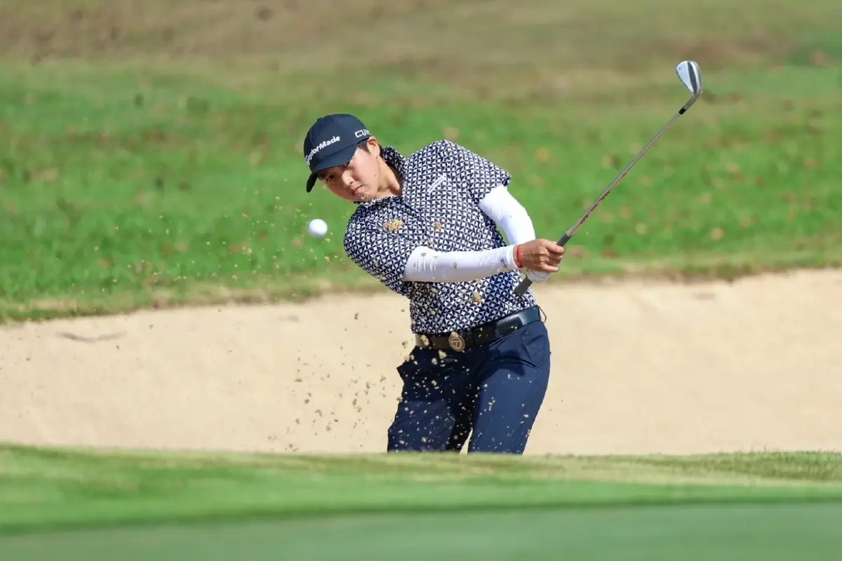 สรัลพร ขึ้นนำ 4 อันเดอร์ ศึกบลูแคนยอนฯ ควอลิฟายวันแรก