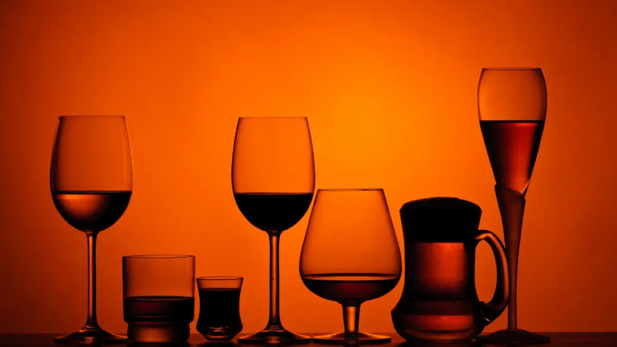 WHO เรียกร้องยุโรปมีฉลากเตือนสุขภาพบน 'ขวดเหล้า' หลังตาย 8 แสนรายต่อปี