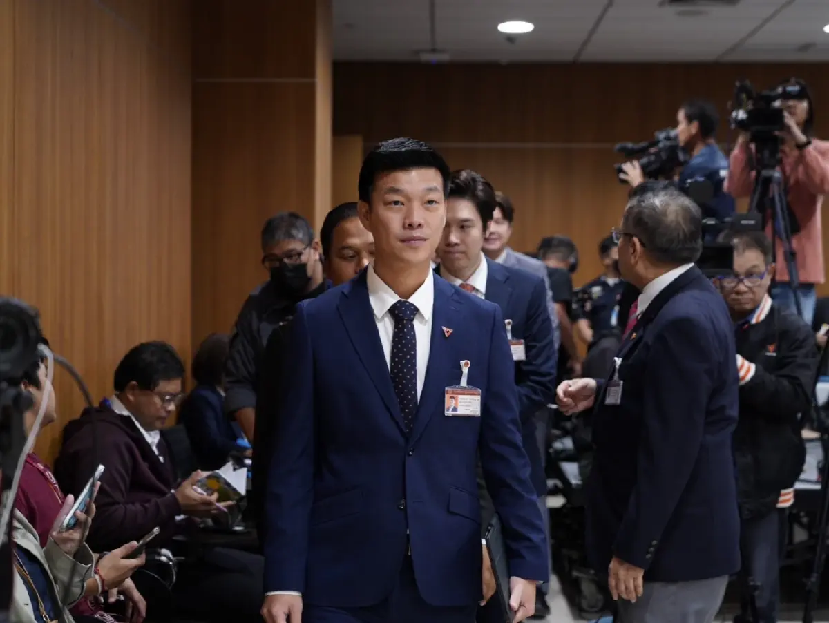 พรรคร่วมฝ่ายค้านยื่นญัตติอภิปรายไม่ไว้วางใจ