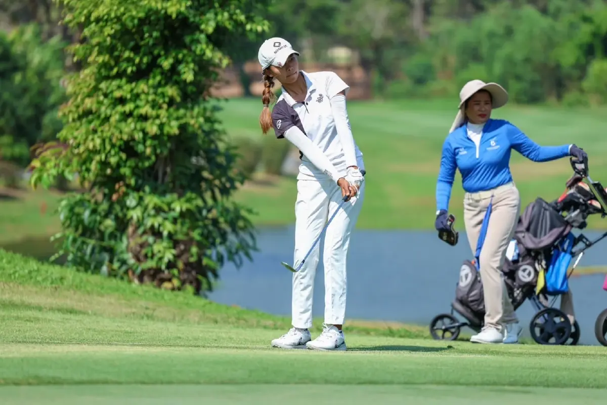 สรัลพร ขึ้นนำ 4 อันเดอร์ ศึกบลูแคนยอนฯ ควอลิฟายวันแรก