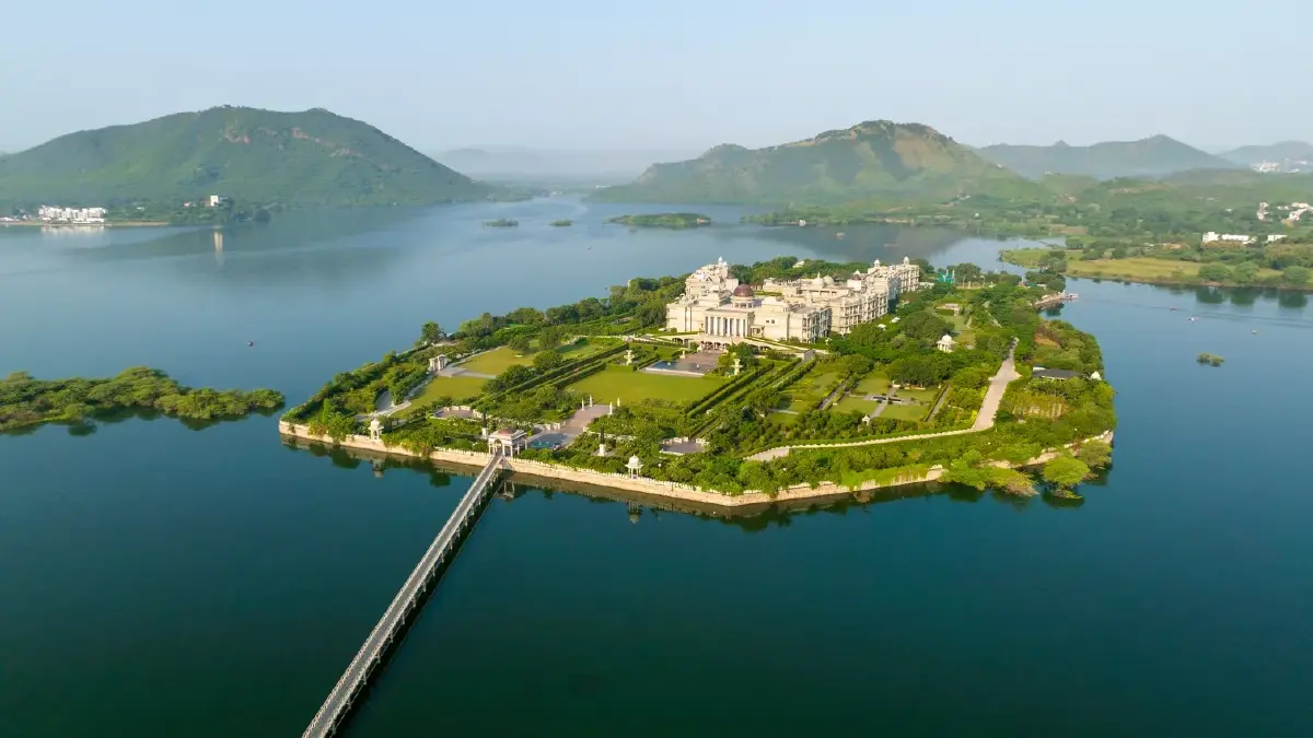 ภาพจาก https://www.raffles.com/udaipur/