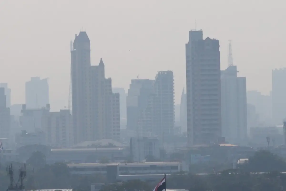 “เท้ง ณัฐพงษ์” นำทีม พรรคประชาชน แถลงชี้วิกฤต PM2.5 คือวิกฤตภาวะผู้นำ