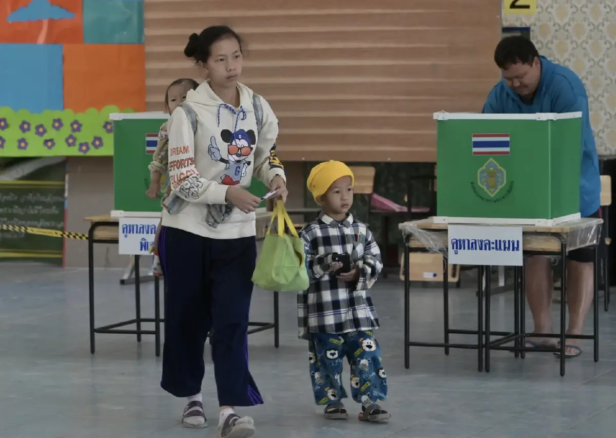 "แสวง บุญมี"เผยกกต.พบฉีกบัตรเลือกตั้งอบจ.6ราย รับรองผลได้ใน30วัน