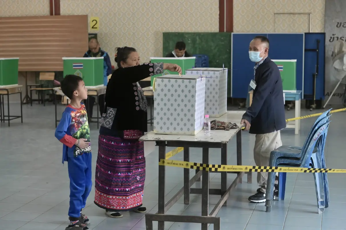 ชาวเขาเผ่าม้ง ดอยปุยลงคะแนนเลือกตั้ง