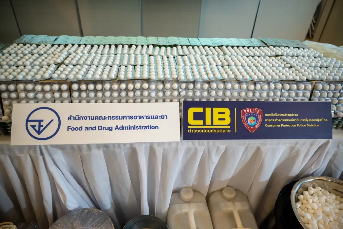 ทลายโรงงานสำลีชุบเอทิลแอลกอฮอล์เถื่อน แสดงเลขอย.ปลอม! ส่งรพ.แล้ว 12 แห่ง