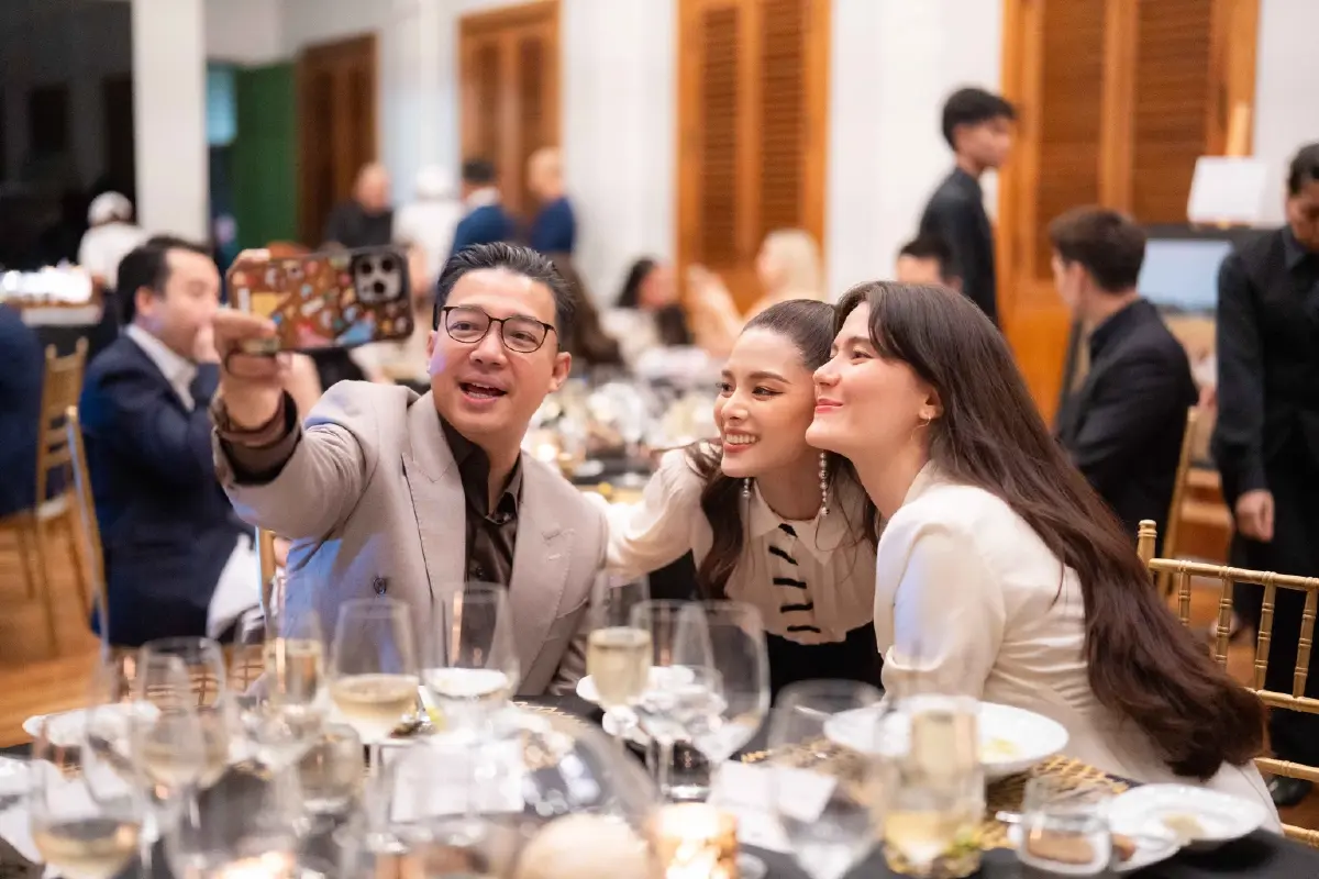 ดินเนอร์ 'สไมลิง เกกโก' ประมูลงานศิลป์เพื่อเด็กยากไร้กัมพูชา