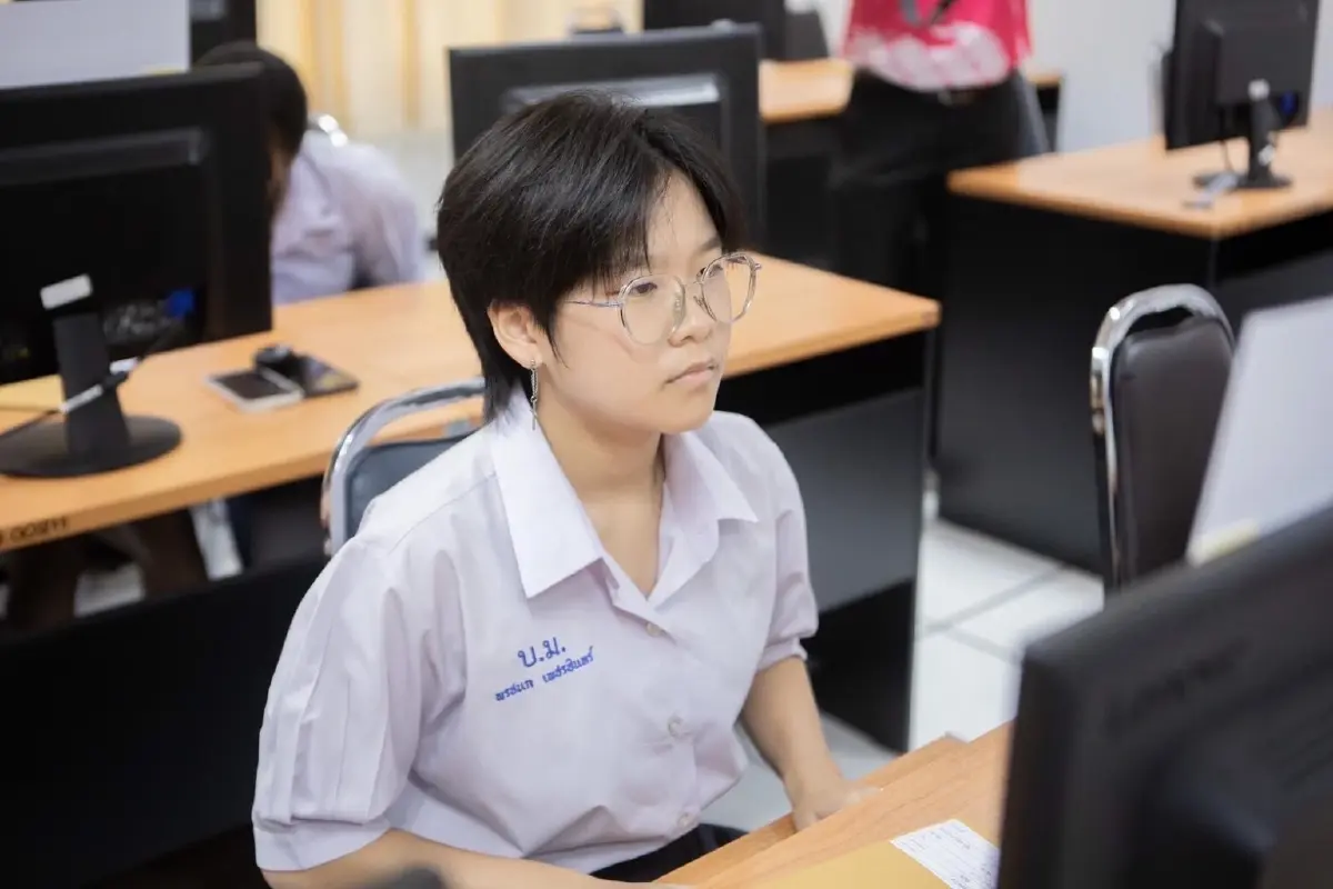  &quot;น้องจุ๊บ&quot; พรชนก เพชรอินทร์