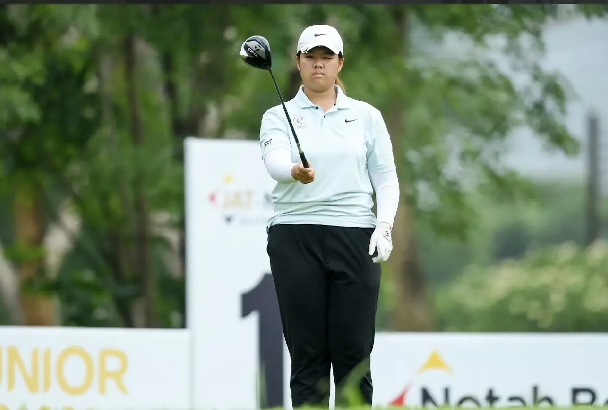 หลุยส์นำห่างจ่อแชมป์โอเพ่น กรวรรณแซงนำหญิง JAT-NB3 รอบสอง
