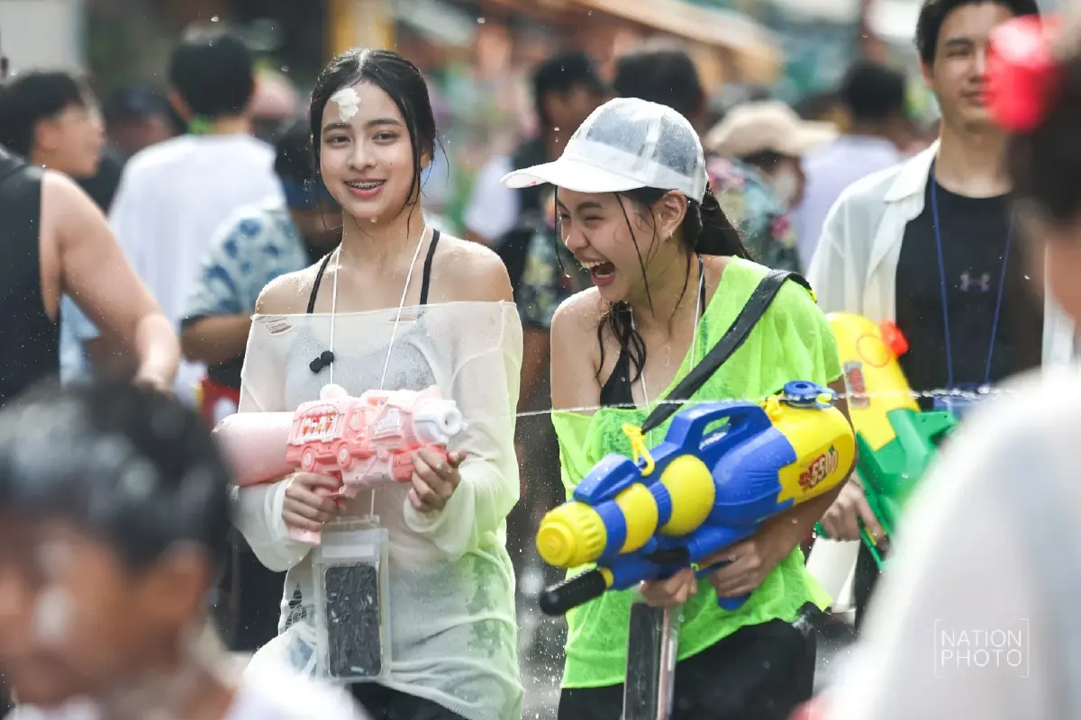 รวมคำอวยพร แตปชั่นวันสงกรานต์ 68 วันผู้สูงอายุ ปีใหม่ไทย