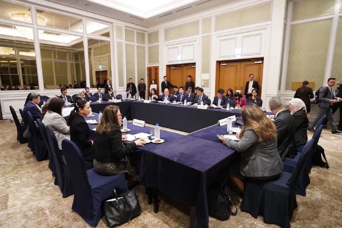 พาณิชย์หารือรัฐมนตรีการค้าอาเซียน ผนึกกำลังสู้ศึกเศรษฐกิจโลก