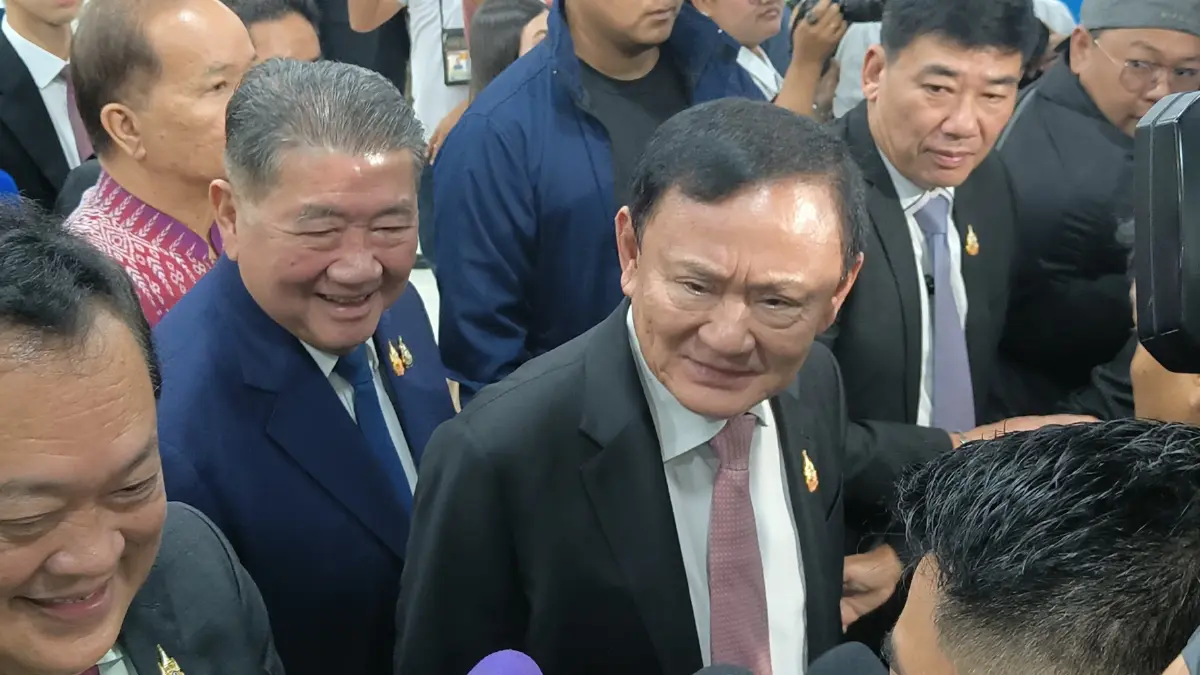 สยบข่าวลือออกนอกประเทศ! ’ทักษิณ‘ ปรากฏตัว ร่วมงานปาฐกถา ป.ป.ส.