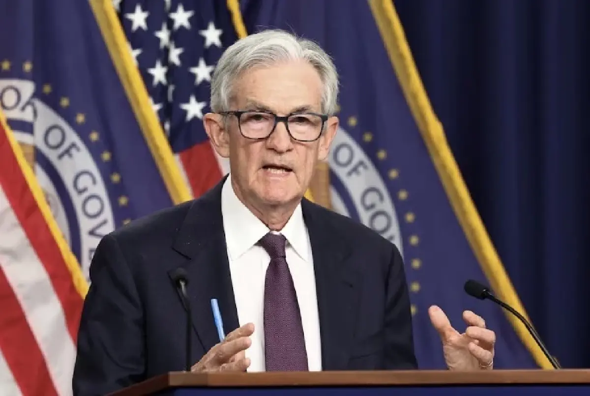 เฟดประกาศคงดอกเบี้ย ชี้ความเสี่ยงเงินเฟ้อ-ว่างงานเพิ่ม