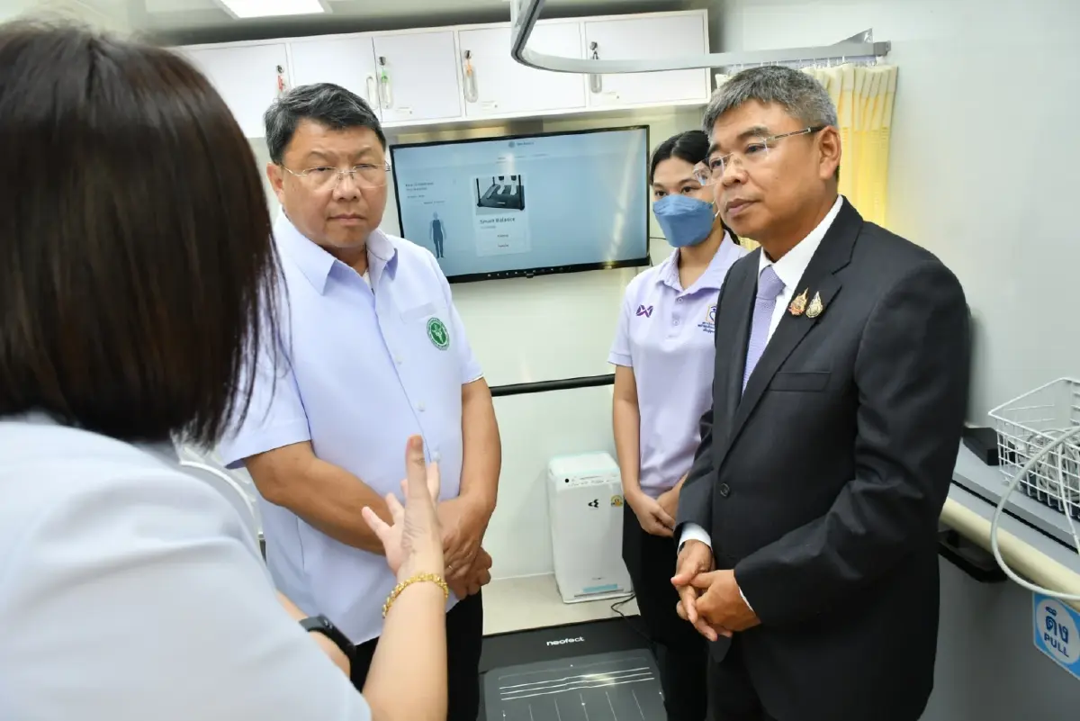 'รถตรวจสุขภาพสูงวัยเคลื่อนที่' นวัตกรรมสุขภาพเชิงรุก ตรวจ 6 ด้าน