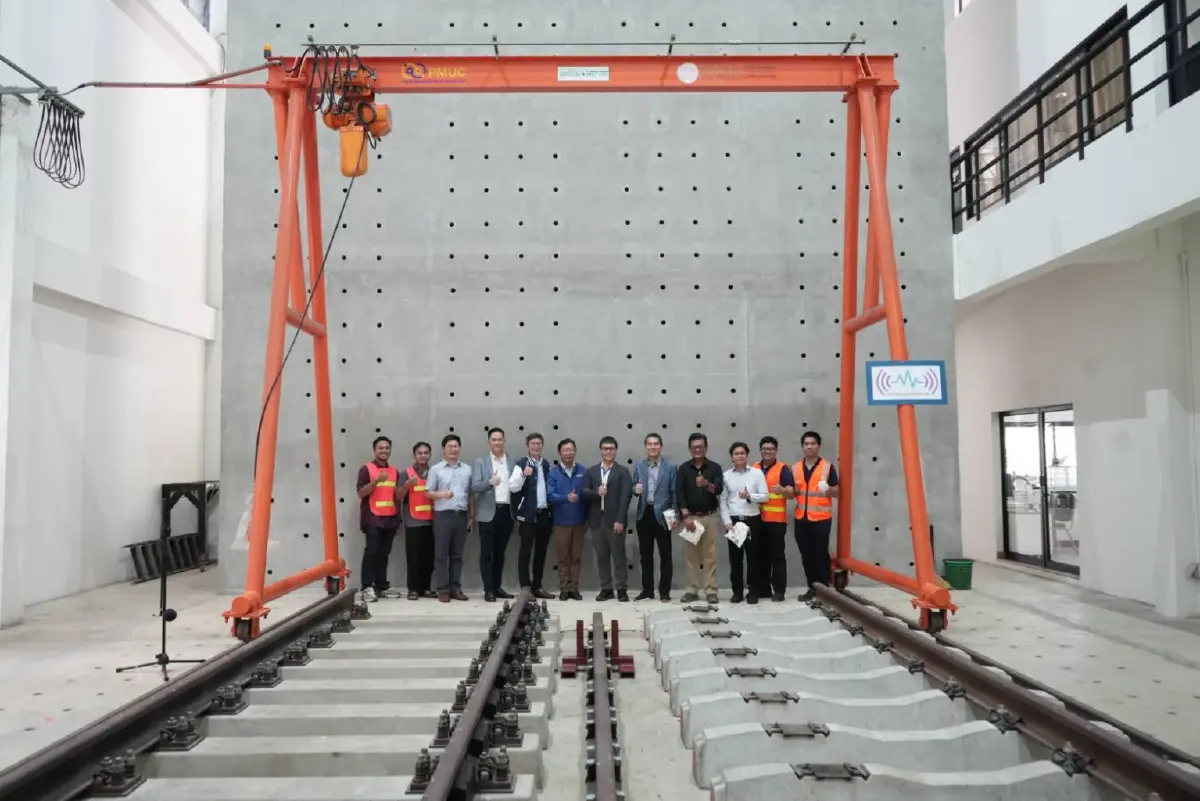 ใครนั่งรถไฟฟ้าสายสีแดงยกมือ!  สังเกต? ว่า รถไฟฟ้าเสียงดังน้อยลง