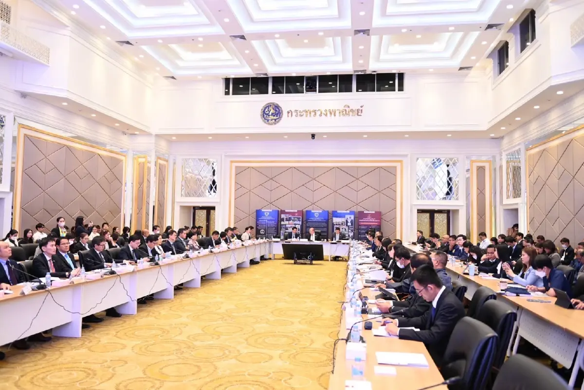 พาณิชย์ ลุยตรวจนอมินี 4.6 หมื่นราย คู่ขนานปราบสินค้าด้อยคุณภาพ