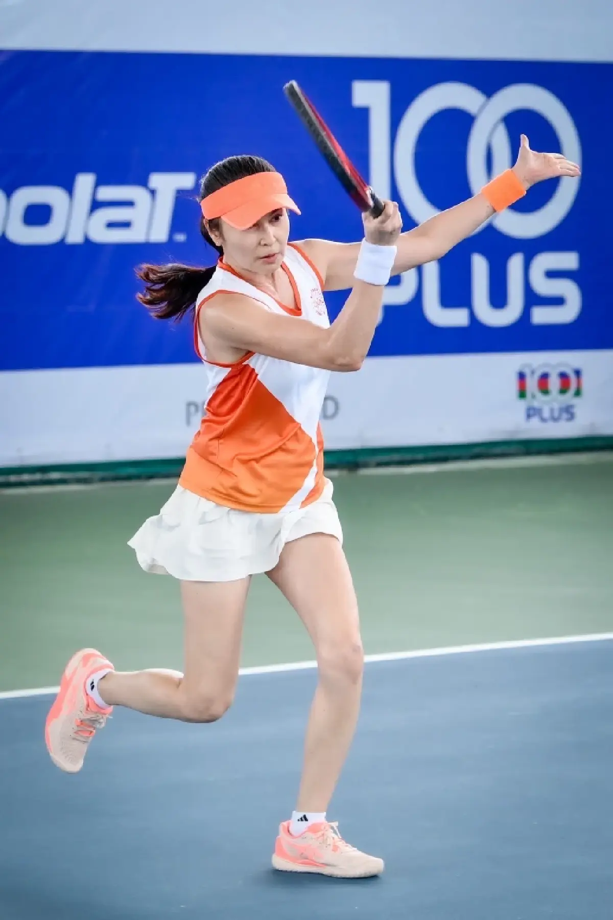 รถไฟ B เฉือน Nana B 4-3 คว้าแชมป์เทนนิสทีมผสม 100 พลัส ลีก 2025