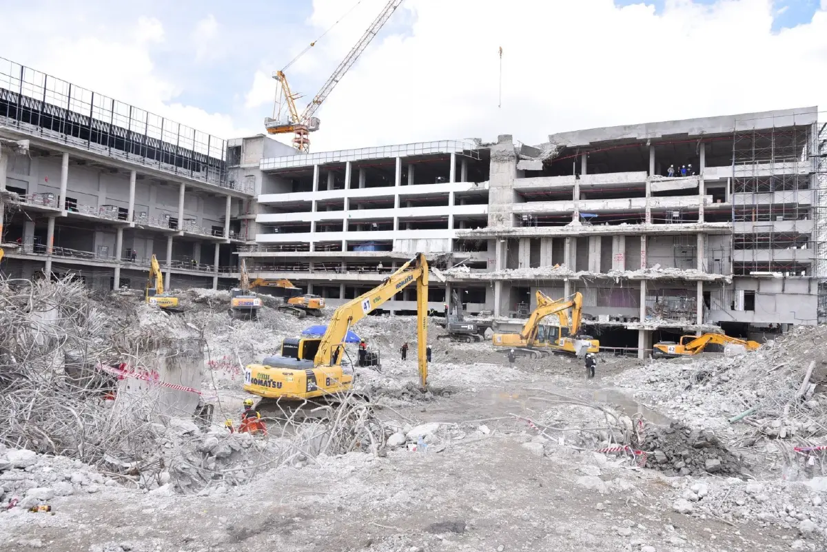 เร่งเปิดช่องลิฟต์ ตึก สตง. ค้นหาผู้สูญหาย 8 ราย หลังพบสัญญาณจาก K-9