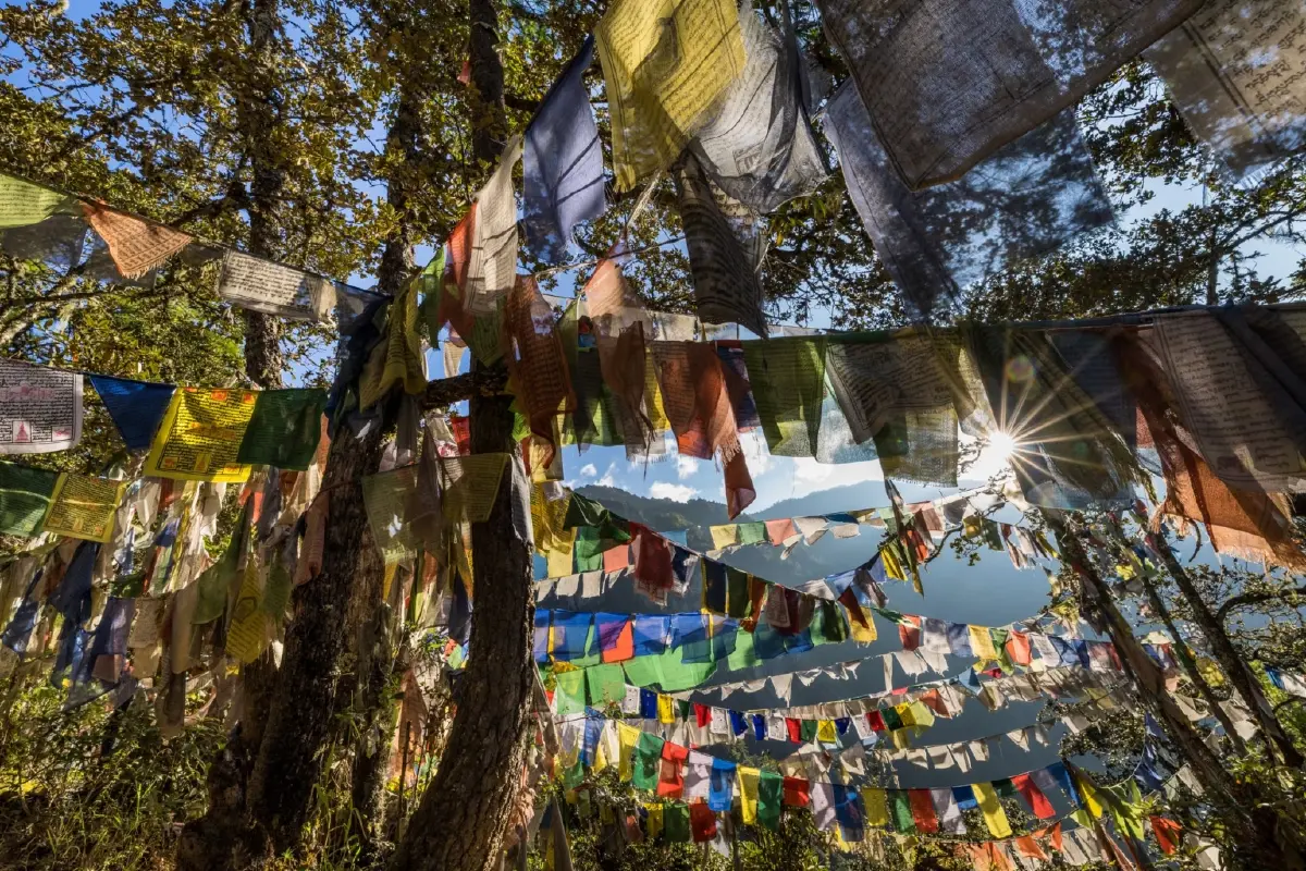 ตามรอยเบื้องพระยุคลบาท สู่ภูฏาน ดินแดนแห่งมังกรสายฟ้า