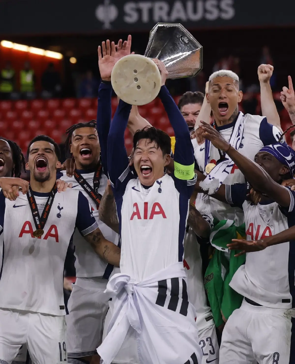 ผลบอล สเปอร์ส 1-0 แมนยู "สเปอร์ส" แชมป์ ยูโรป้า ลีก ได้ตั๋วไป UCL