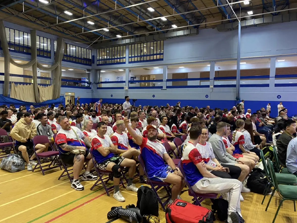 3 ยอดมวยไทยโชว์เปิดคลาสมวยไทยที่อังกฤษ คนร่วมกว่า 400 คน