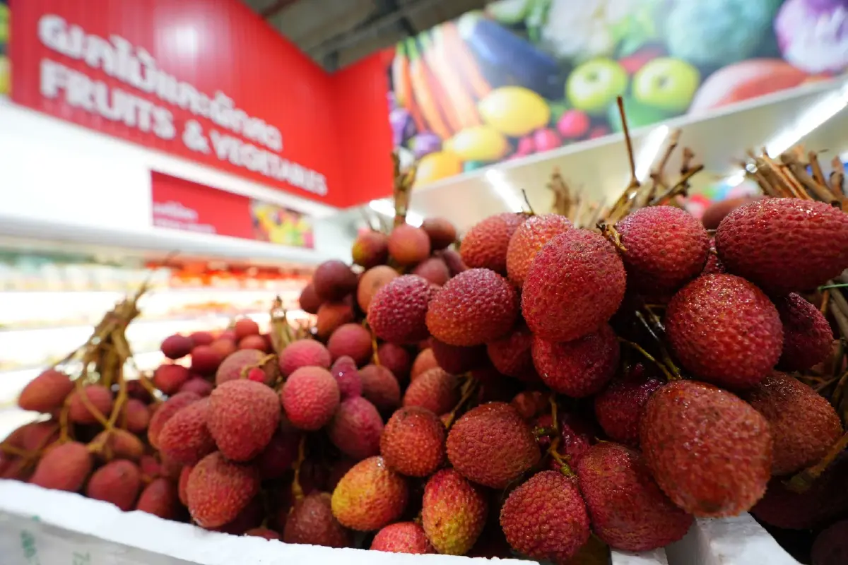 บุฟเฟ่ต์ทุเรียนคึกคักทั่วไทย กินไม่อั้นรับหน้าฤดูผลไม้