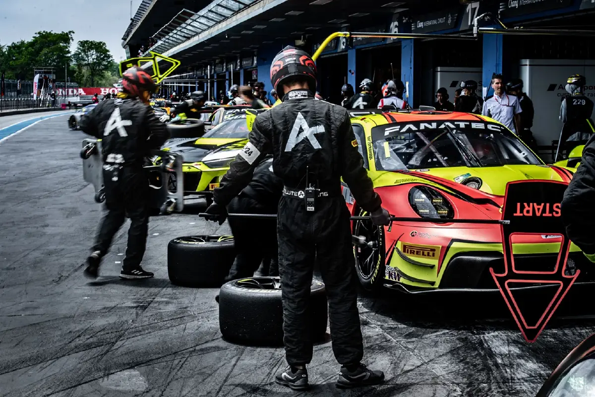 ดวลเดือดแน่นอน ! ซูเปอร์คาร์ระดับโลกบุกบุรีรัมย์! ศึก GT Asia