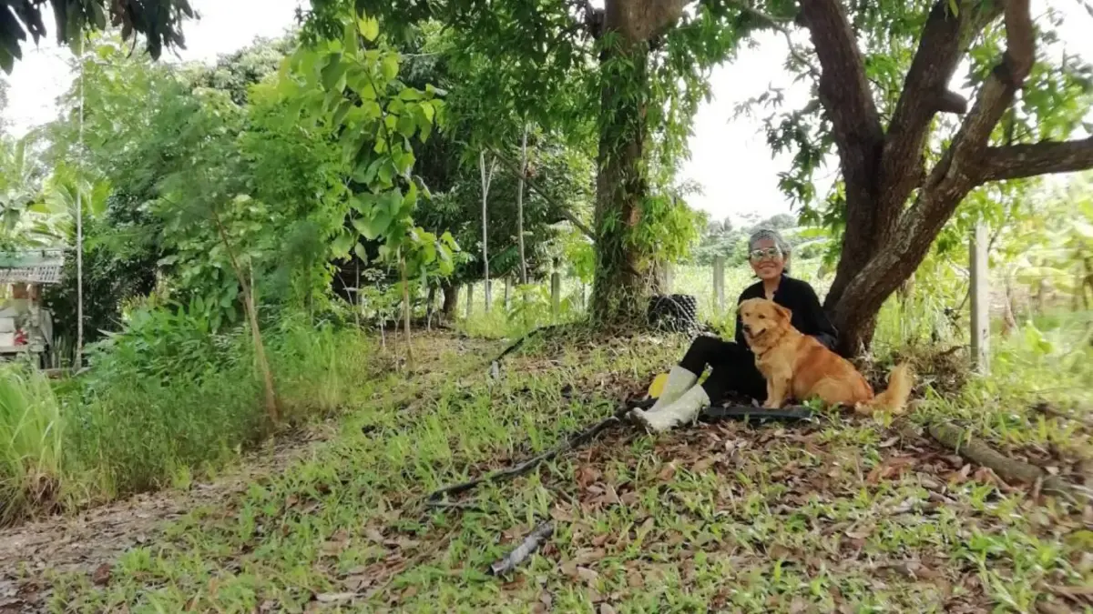คุณอุ๋ย ศิณี กันธรักษา และเจ้าไมโล-สุนัขตัวโปรด
