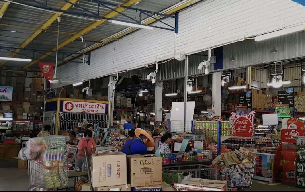 “เกียรติสิน” ค้าปลีกบ้านไผ่ จ.ขอนแก่น ปรับโฉมใหญ่ครบรอบ 65 ปี