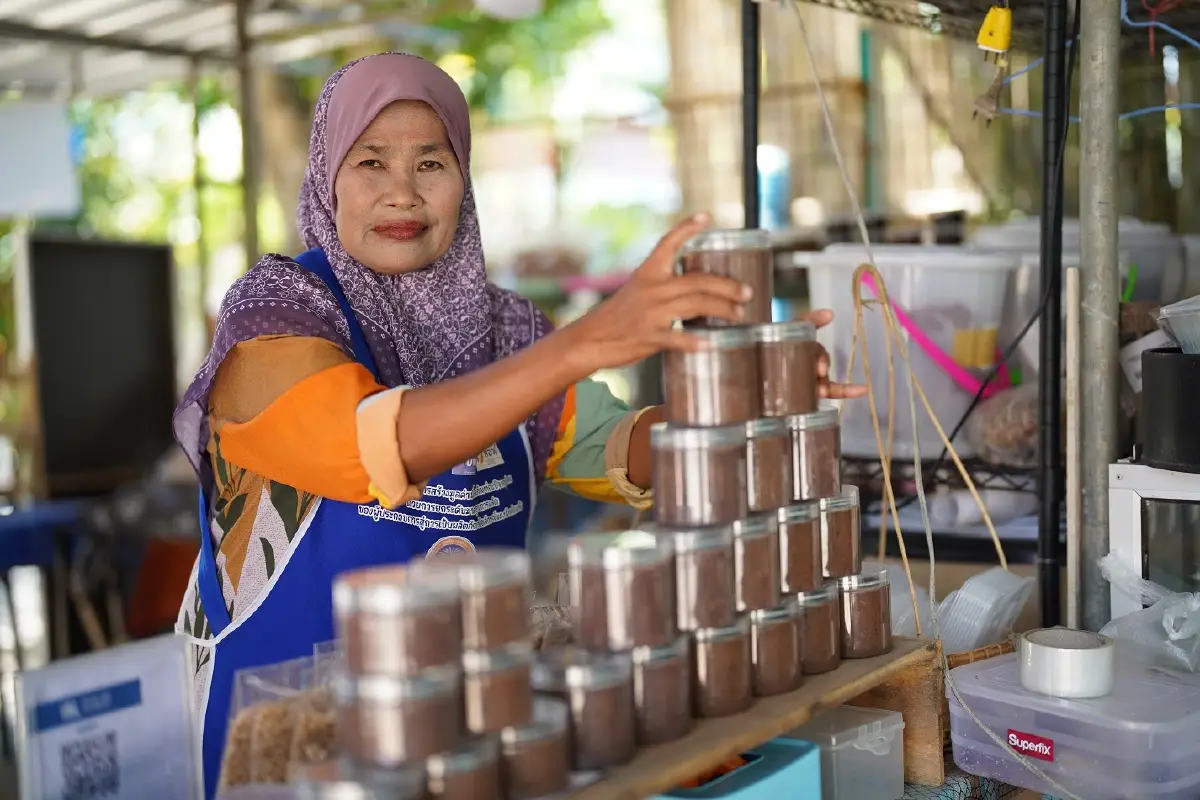 เพิ่มอัตลักษณ์ กะปิ เกาะลิบง เค็มน้อย-คีโต ยอดพุ่งเดือนละ 5 หมื่น