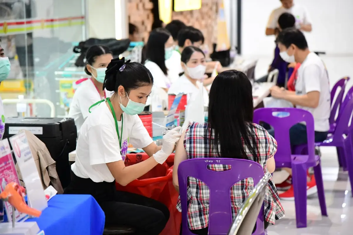 รับวันแรงงาน ! กทม. เชิญชวน 7 กลุ่มเสี่ยง รับวัคซีนไข้หวัดใหญ่ฟรี