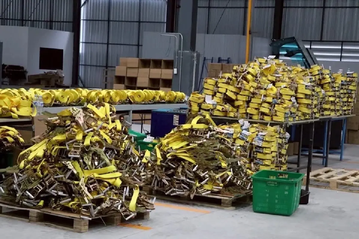 “เอกนัฏ”เร่งปิดเกมนิคมศูนย์เหรียญ บุกระยองชักปลั๊กหยุดกิจการ