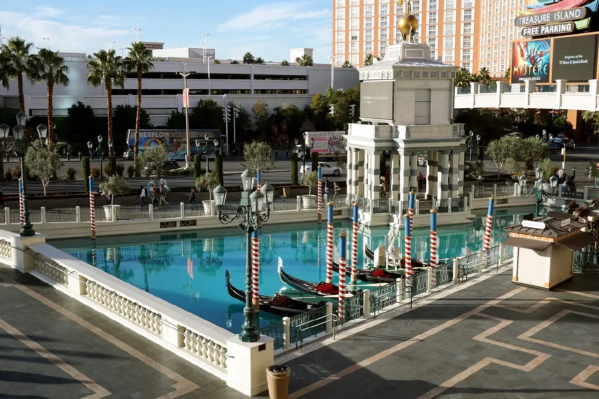 เปิดรายงานวุฒิสภา กรณีศึกษา สถานบันเทิงครบวงจร 3 แห่ง "ลาสเวกัส"