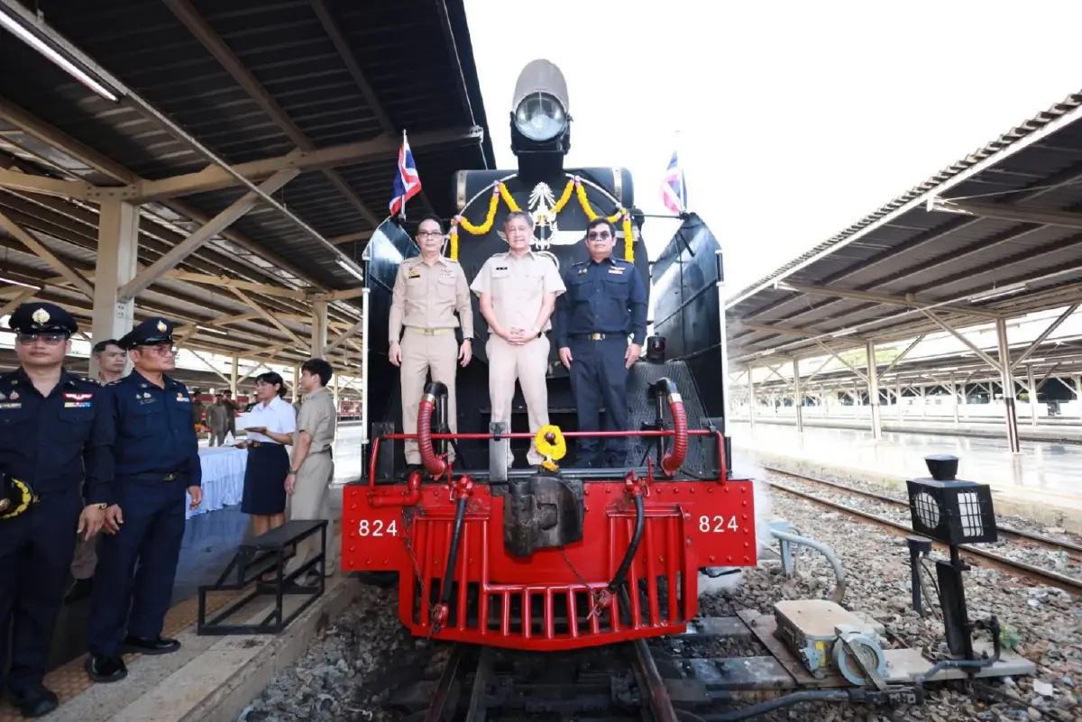 ย้อนวันวาน! "รถจักรไอน้ำ" เที่ยว กรุงเทพฯ-นครปฐม ฉลองวันฉัตรมงคล