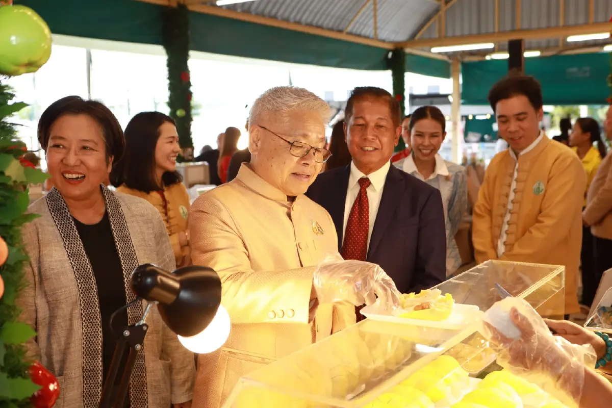 เกษตรฯ - อ.ต.ก. จัด มหานครผลไม้ไทยฯ ช่วยเกษตรกรระบายผลผลิตทะลัก