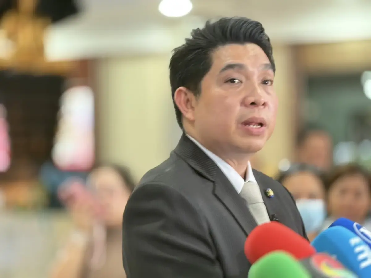 นายกองตรีธนกฤต จิตรอารีย์รัตน์