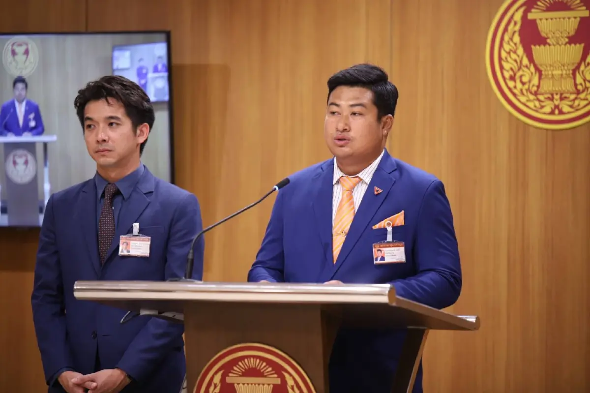 นายณัฐพล โตวิจักษณ์ชัยกุล และ นายเฉลิมพงศ์ แสงดี