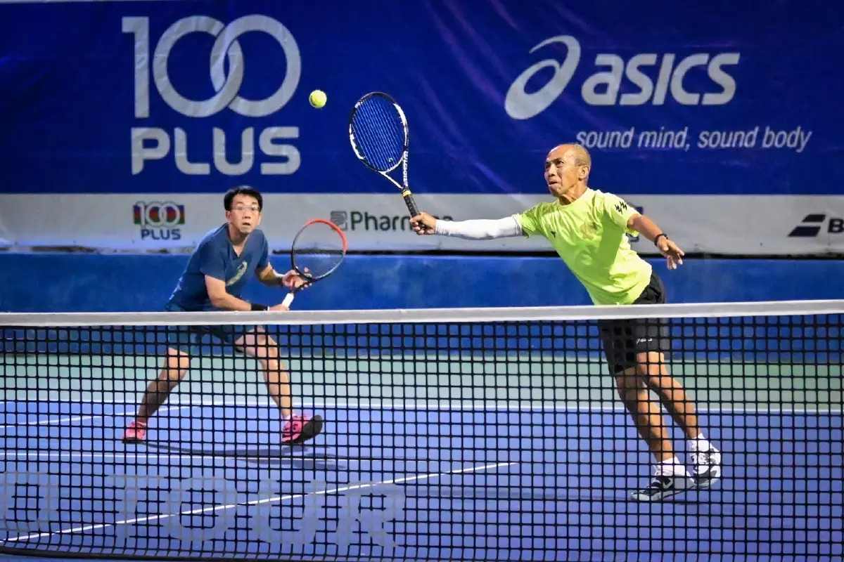 รถไฟ B เฉือน Nana B 4-3 คว้าแชมป์เทนนิสทีมผสม 100 พลัส ลีก 2025