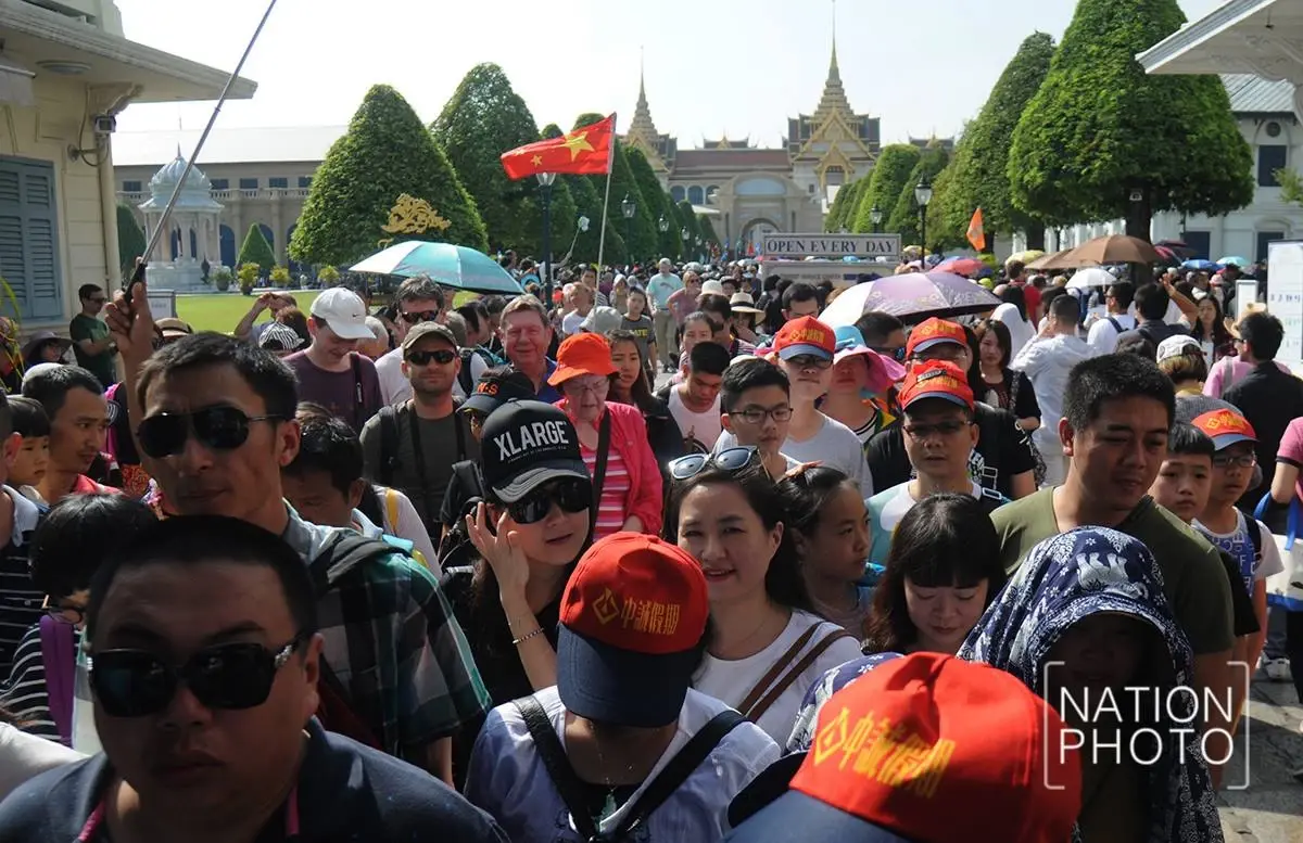 ภาพเมื่อครั้งนักท่องเที่ยวจีนคึกคักมาเที่ยววัดพระแก้วฯเมื่อปี 2017 