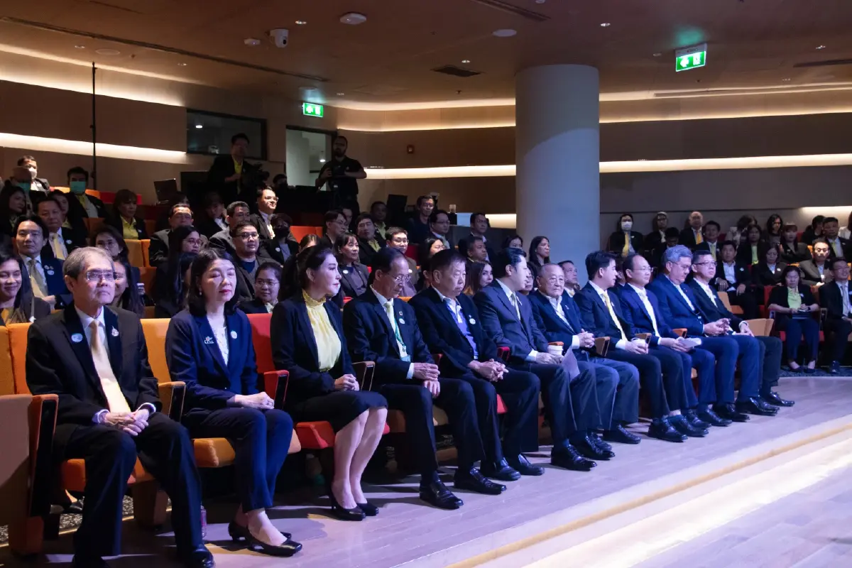 ซีพีนำทัพ! ยกระดับ “พอเพียง” สู่มาตรฐาน มอก.9999 ตอกย้ำบทบาทผู้นำ ปฏิวัติวงการธุรกิจไทยสู่ความยั่งยืน