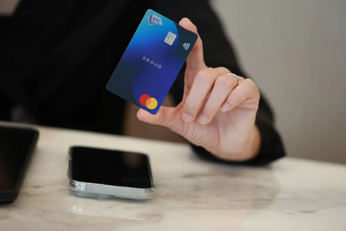 สินเชื่อส่วนบุคคลชะลอตัว KTC Proud รุกผ่อนมือถือ ดันพอร์ตโต